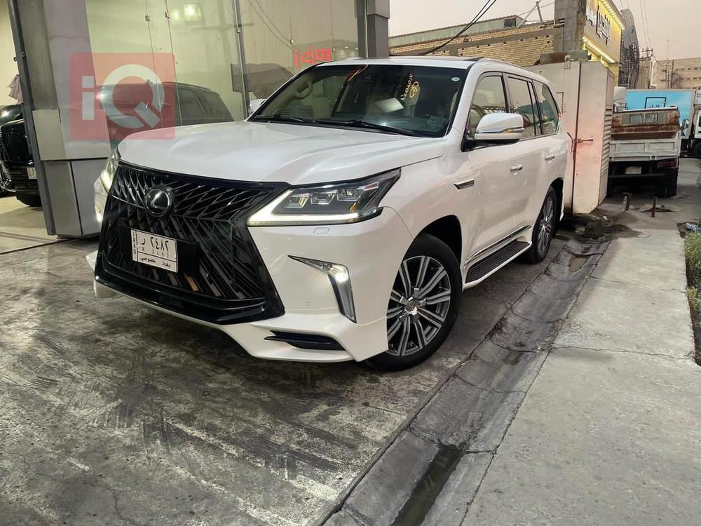 Lexus LX